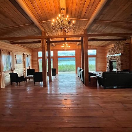 Eagle Bear Lodge Tatla Lake Esterno foto