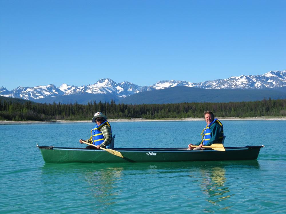Eagle Bear Lodge Tatla Lake Esterno foto