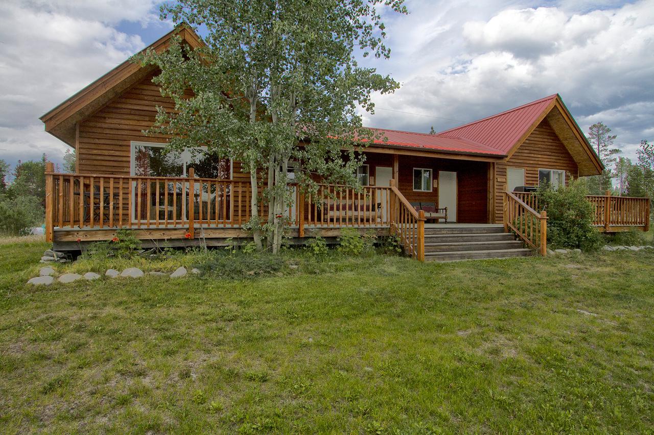 Eagle Bear Lodge Tatla Lake Esterno foto