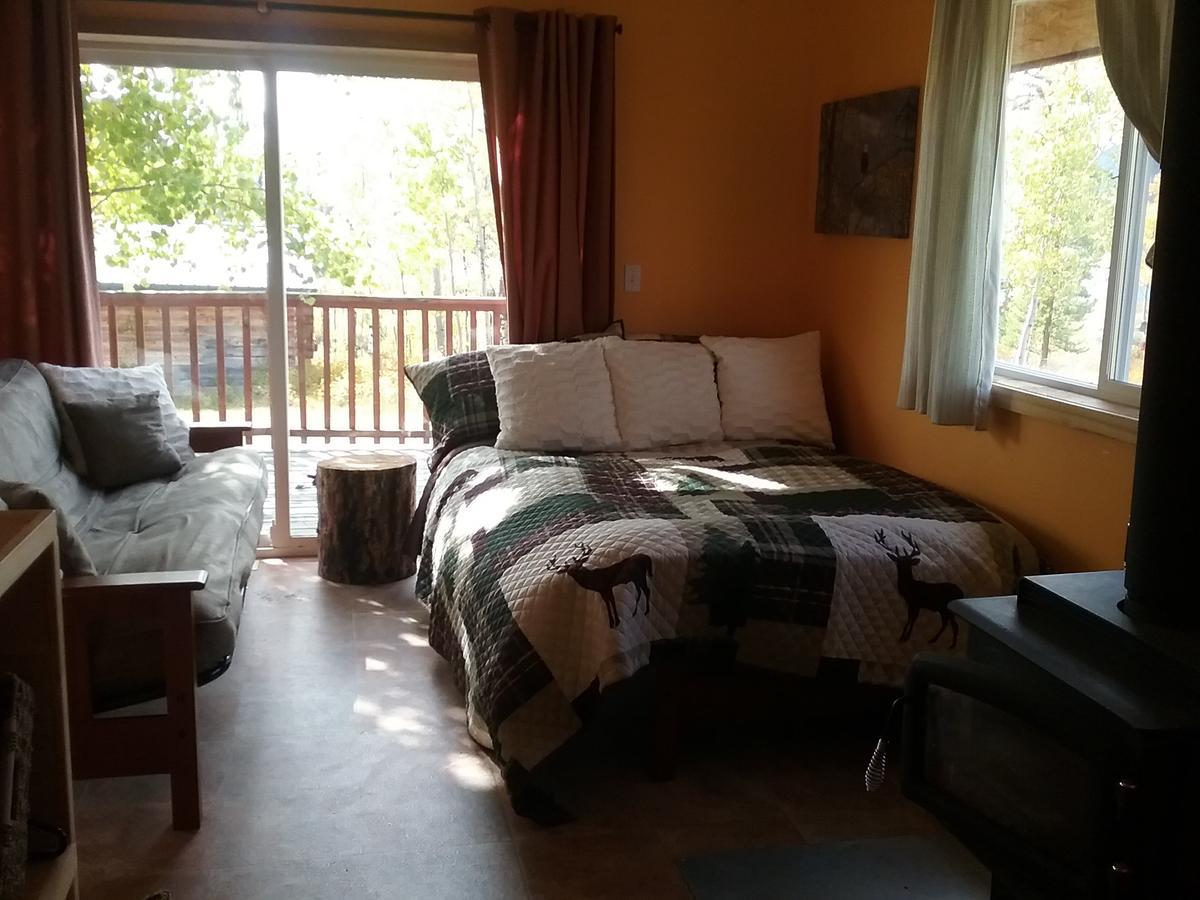 Eagle Bear Lodge Tatla Lake Esterno foto